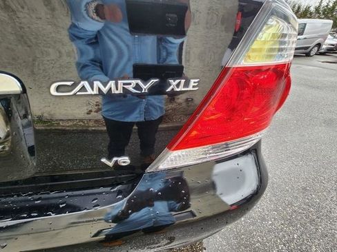 Used 2005 Toyota Camry LE image 21