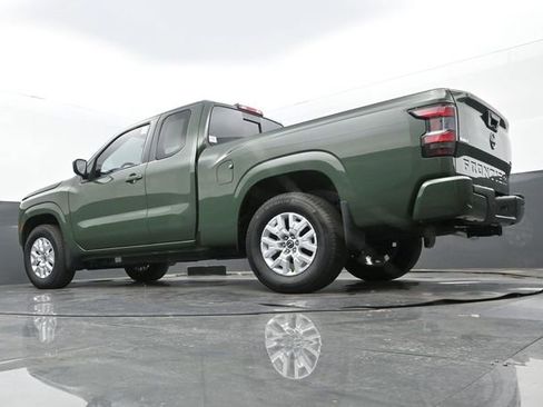 Used 2024 Nissan Frontier SV w/ SV Convenience Package RWD image 25
