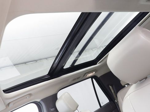 Used 2020 Ford Expedition Max XLT w/ Equipment Group 202A image 16