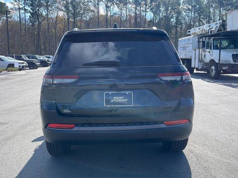 New 2026 Jeep Grand Cherokee Altitude AWD/4WD image 6