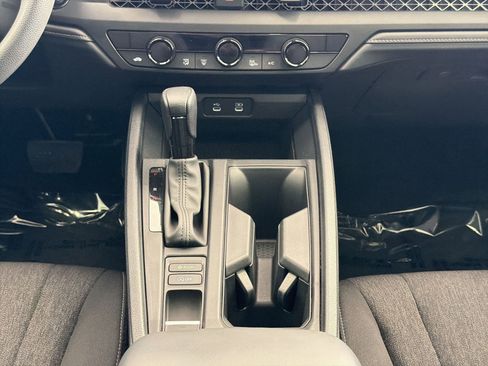 Used 2025 Honda Accord SE image 18