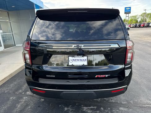 Certified 2022 Chevrolet Suburban RST w/ Luxury Package AWD/4WD image 9