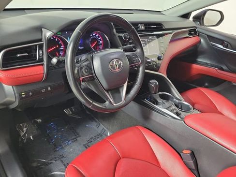 Used 2020 Toyota Camry XSE FWD image 18