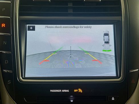 Used 2018 Lincoln MKX Reserve FWD image 23