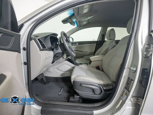 Used 2020 Hyundai Tucson SE w/ Cargo Package AWD/4WD image 11