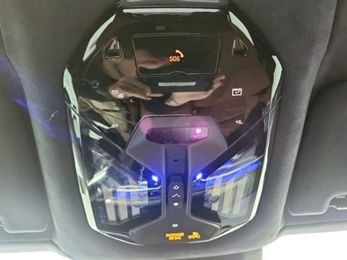 Used 2023 BMW i7 xDrive60 image 62