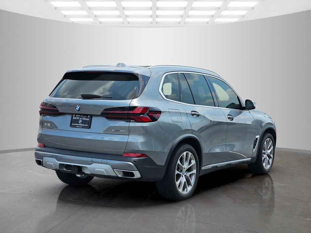Certified 2024 BMW X5 xDrive40i w/ Premium Package AWD/4WD image 6