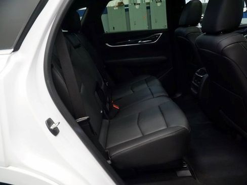 Certified 2022 Cadillac XT5 Premium Luxury image 20