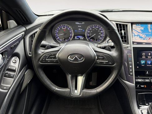 Used 2017 INFINITI Q60 Red Sport 400 AWD/4WD image 14