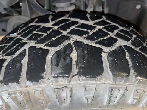 Used 2022 GMC Canyon AT4 image 11