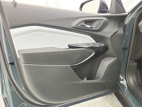 New 2026 Chevrolet Trax LT FWD image 31