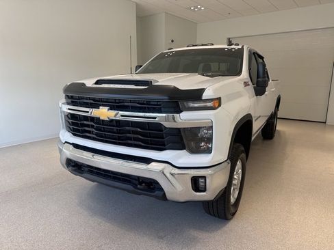 Certified 2024 Chevrolet Silverado 3500 LT w/ Safety Package image 3