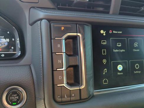 Used 2022 GMC Yukon Denali AWD/4WD image 8