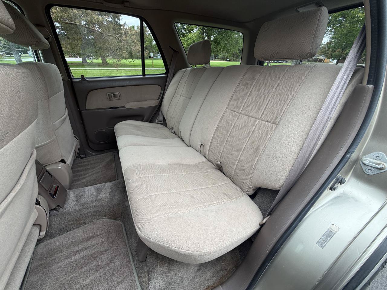 Used 2001 Toyota 4Runner SR5 AWD/4WD image 15