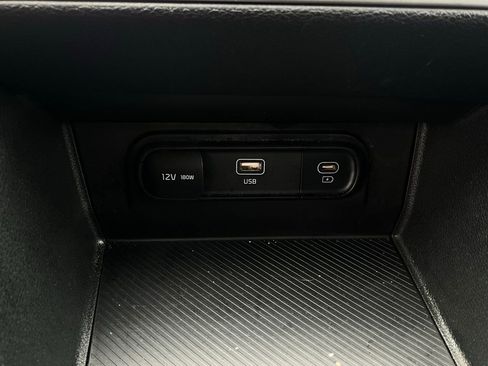 Used 2025 Kia Sportage LX image 23