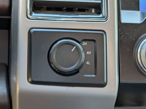 Used 2021 Ford F250 King Ranch image 34