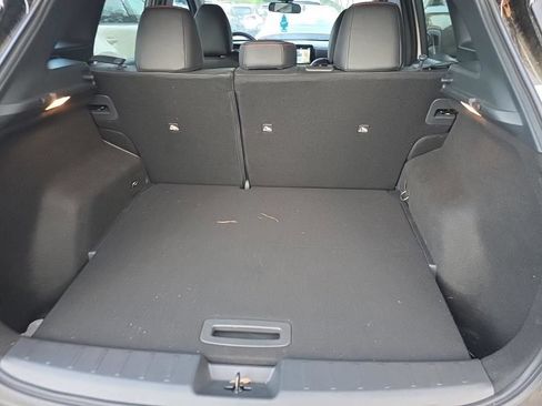 Used 2025 Nissan Kicks SR FWD image 10