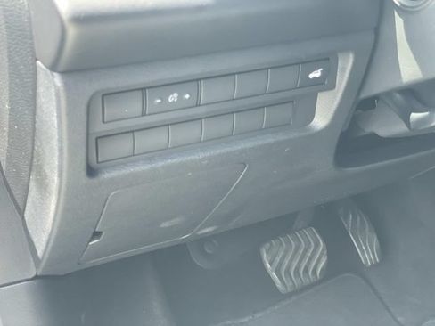 Used 2024 Mitsubishi Outlander SE FWD image 19
