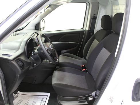 Used 2019 RAM ProMaster City Tradesman SLT image 16