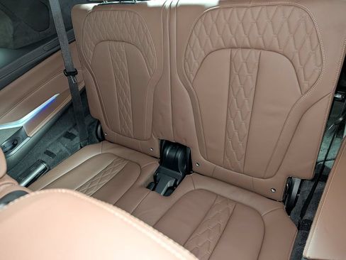 Used 2020 BMW X7 xDrive40i w/ Executive Package AWD/4WD image 54