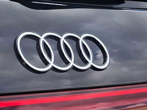 New 2025 Audi Q5 Premium Plus image 19