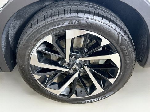 Used 2024 Mitsubishi Outlander SE FWD image 11