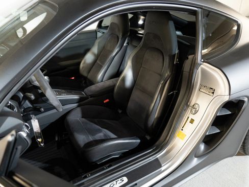Certified 2019 Porsche 718 Cayman GTS RWD image 4