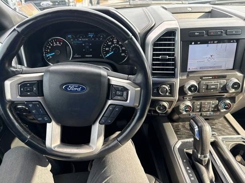 Used 2018 Ford F150 Platinum w/ Equipment Group 701A Luxury AWD/4WD image 12