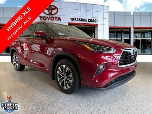 Used 2026 Toyota Highlander XLE AWD/4WD image 1