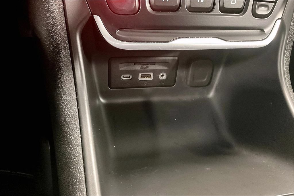 Used 2021 GMC Terrain SLE w/ Driver Convenience Package FWD image 25