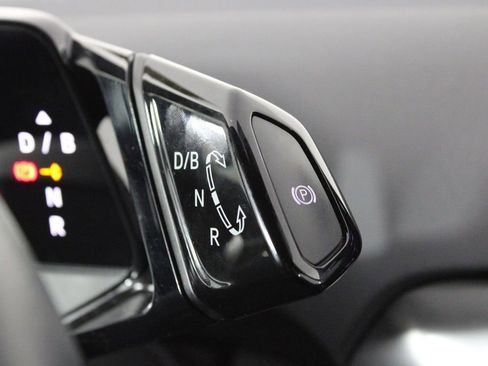 Used 2021 Volkswagen ID.4 Pro image 37