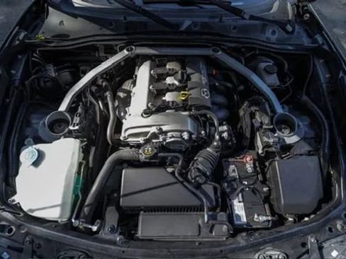 Used 2016 MAZDA MX-5 Miata Club image 27