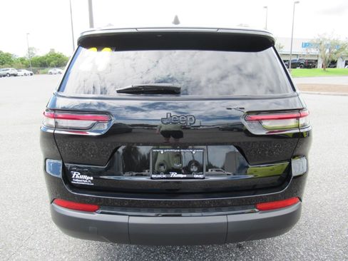Used 2024 Jeep Grand Cherokee L Laredo AWD/4WD image 6
