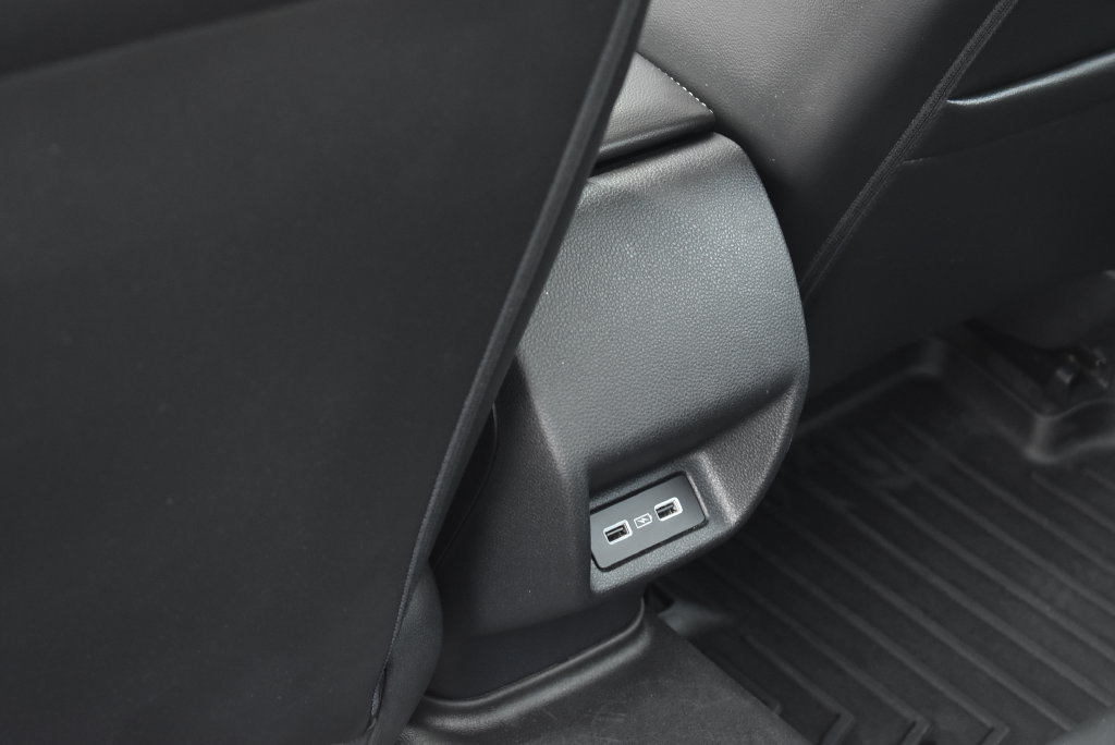 Used 2022 Honda Civic Touring image 12