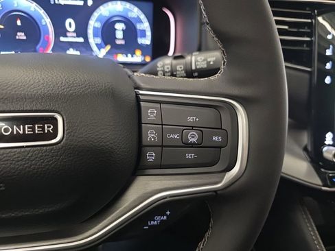 New 2026 Jeep Grand Wagoneer Limited w/ Premium Group II image 20