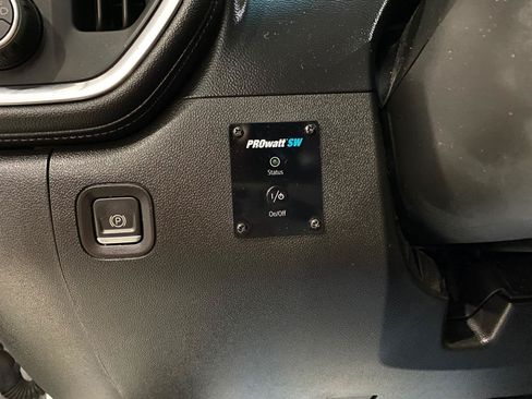 Used 2021 Chevrolet Silverado 2500 LT w/ Convenience Package AWD/4WD image 10