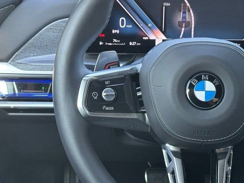 Used 2025 BMW 760i xDrive AWD/4WD image 21