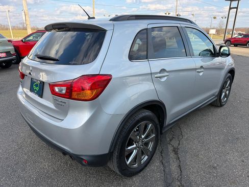 Used 2013 Mitsubishi Outlander Sport LE image 3