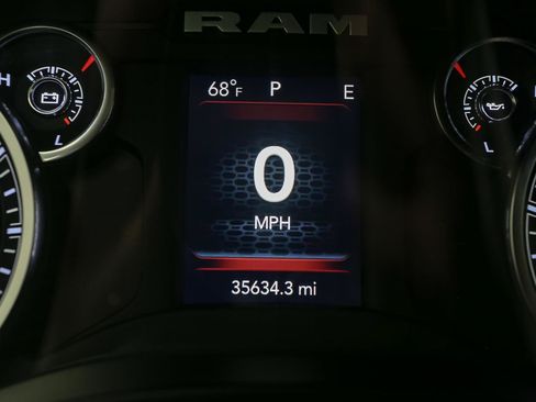 Used 2023 RAM 1500 Big Horn AWD/4WD image 40
