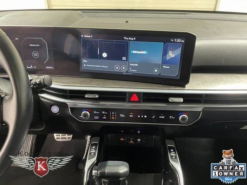 Used 2024 Kia Sorento SX AWD/4WD image 17