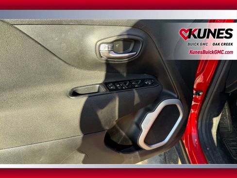 Used 2021 Jeep Renegade Latitude w/ Convenience Group image 12