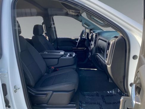 Used 2022 Chevrolet Silverado 2500 LT w/ Convenience Package image 15