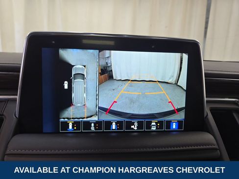Used 2024 Chevrolet Suburban LT w/ LT Signature Plus Package AWD/4WD image 19