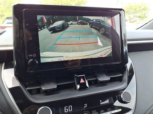 Used 2025 Toyota Corolla SE FWD image 17