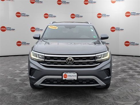 Used 2020 Volkswagen Atlas Cross Sport SE image 2