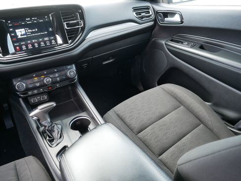Used 2024 Dodge Durango SXT AWD/4WD image 11