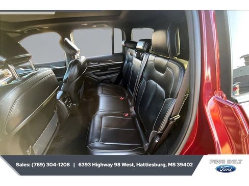 Used 2025 Jeep Grand Cherokee Limited w/ Black Appearance Package AWD/4WD image 20