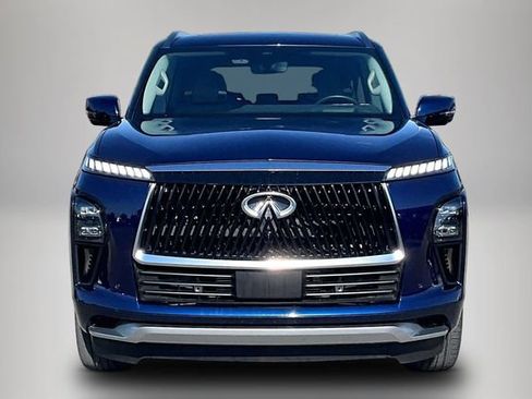 Used 2025 INFINITI QX80 Sensory AWD/4WD image 3