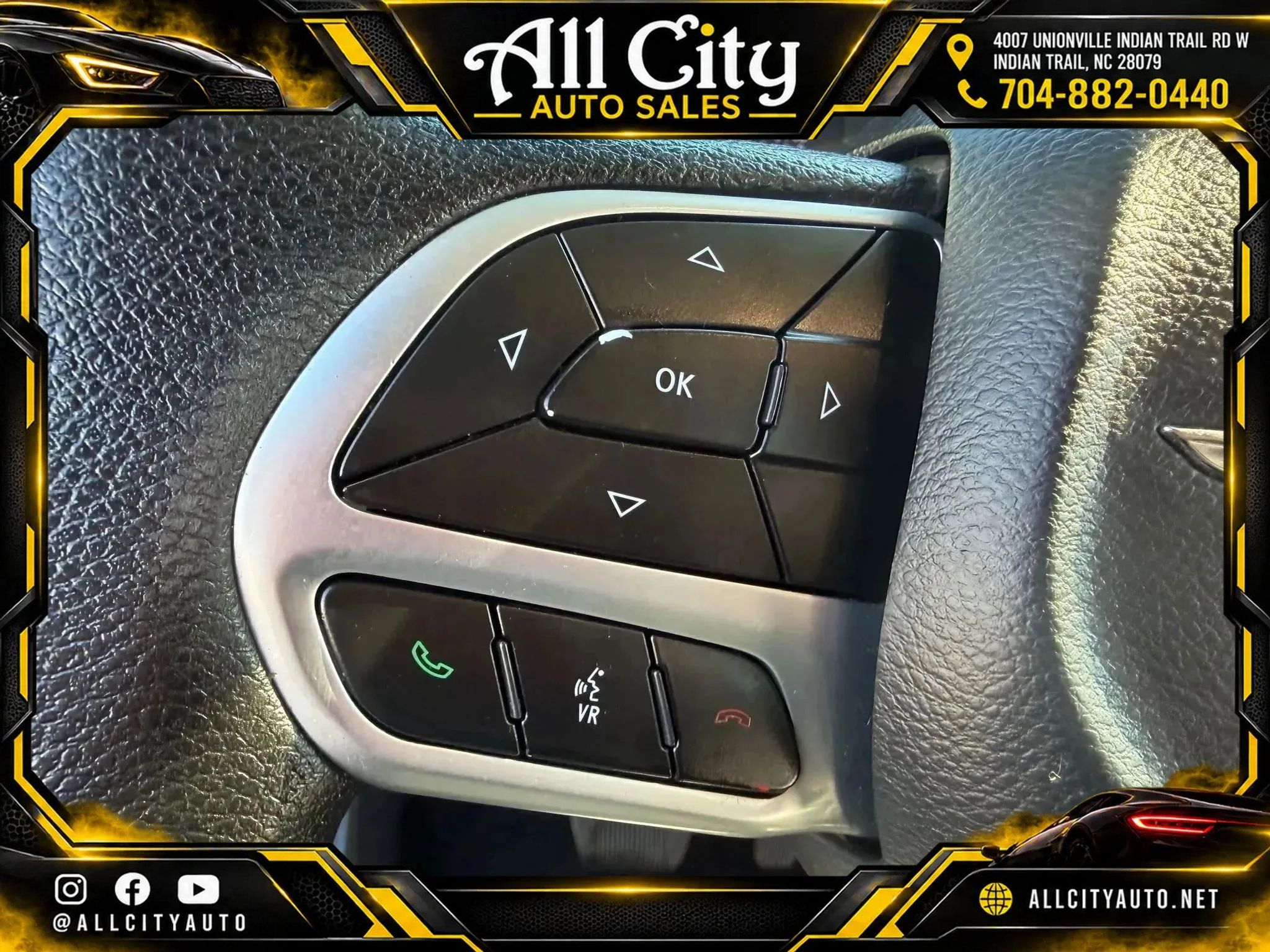 Used 2020 Chrysler Voyager Lxi FWD image 20