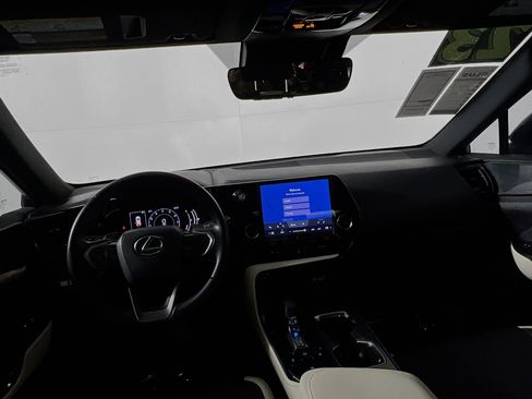 Used 2023 Lexus NX 250 FWD w/ Premium Package image 30